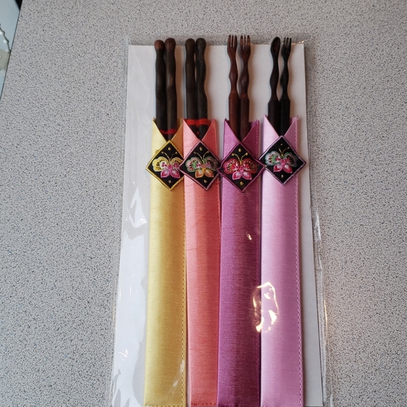 Wooden chopsticks - Picture 3 of 3